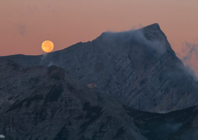 moon - fireball - mountain - moonset - dolomites